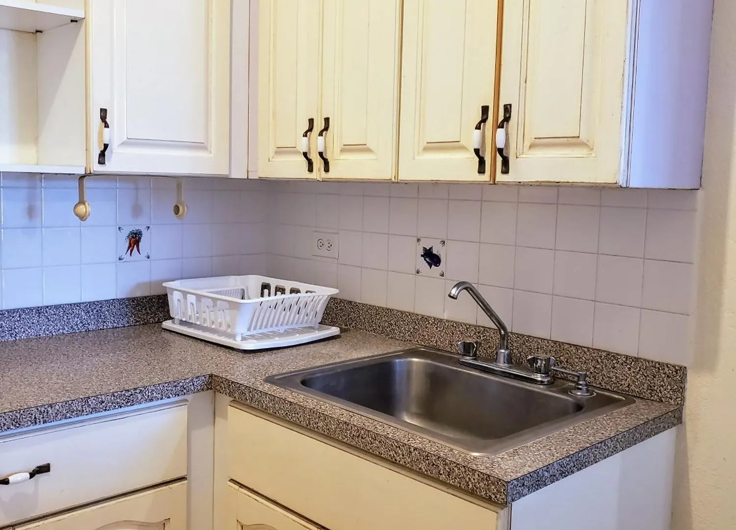 Comfy Havens Apartment Montego Bay