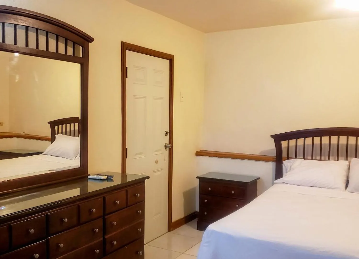Comfy Havens Apartment Montego Bay 0*,